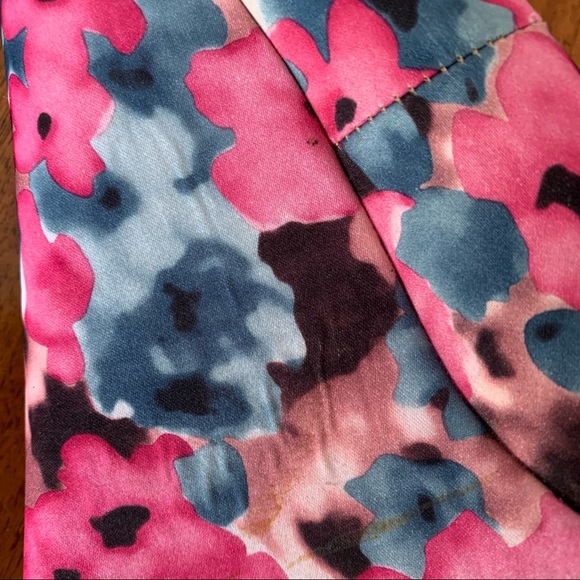 Don’t Let Go Platform Shoes - Picture 5 of 7